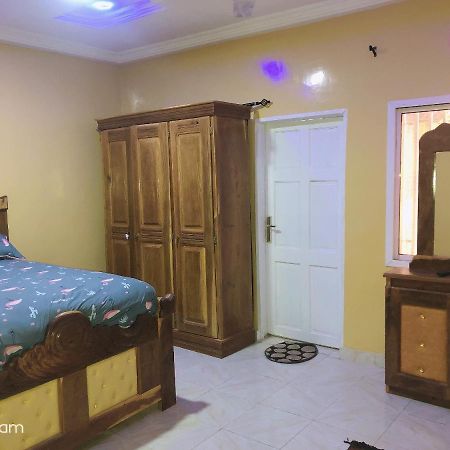 Awamuulamin Manneh Guest House Abuko Exterior foto